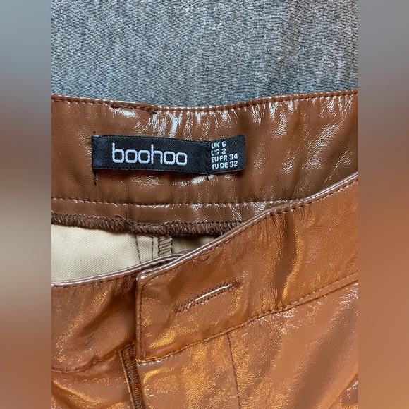 Vinyl Straight Leg V Waistband Pants - Picture 6 of 7